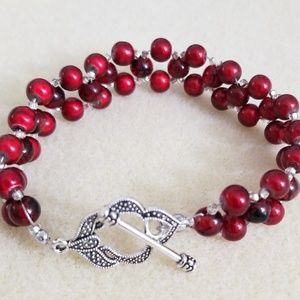 Very unique red glass beaded bracelet